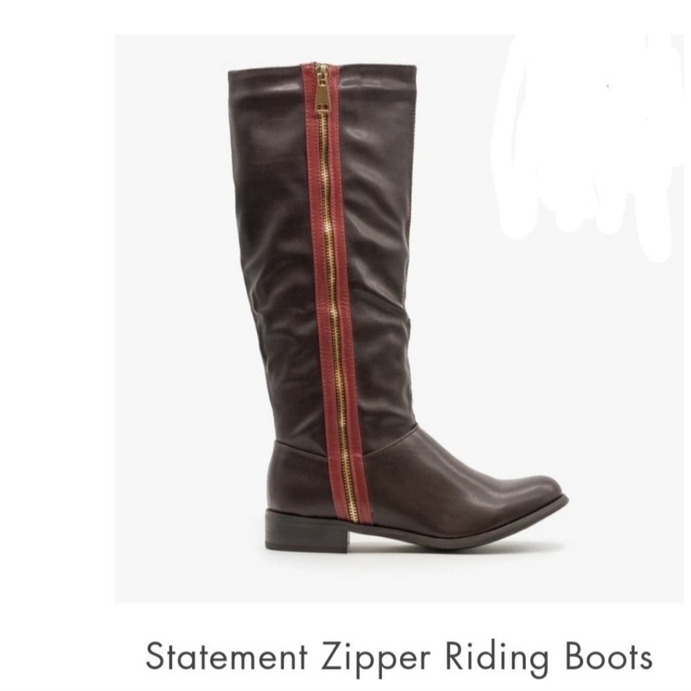 NWT Woman's Statement Zipper Riding Boots